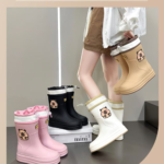 015-3 Capybara Pattern Drawstring Cuff Rain Boots